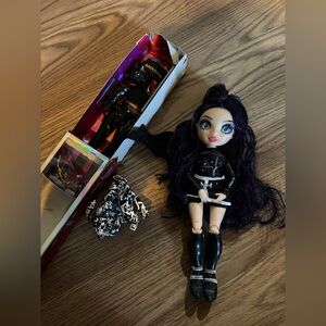 Rainbow High Shadow High Special Edition Ainsley Slater